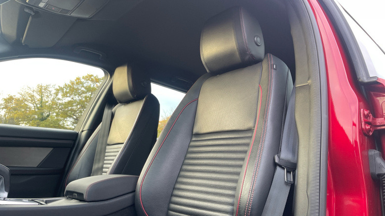 Land Rover Discovery Sport 2.0 D240 R-Dynamic S 5dr Auto Diesel Station Wagon